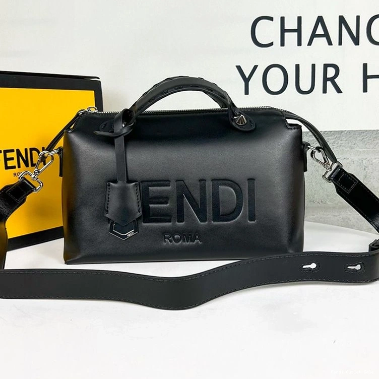 In Calf Leather Medium Way By Boston ROMA Black Bag The Logo Fendi 0720